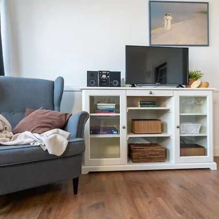 Strandhotel-heiligenhafen-wohnung-120-wellenreiter-typ-ii Apartamento 4*